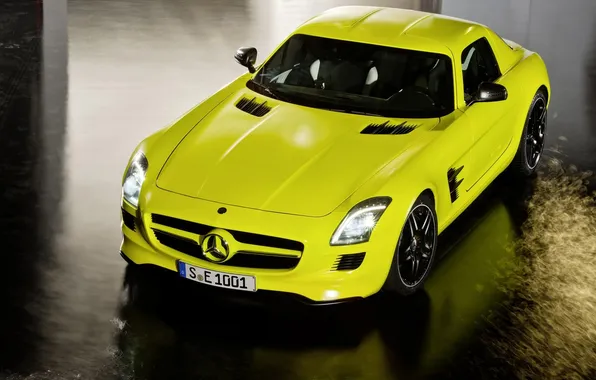 Picture AMG, light green, Mercedes-SLS