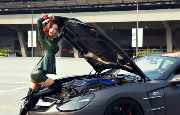 Auto, look, Girls, Asian, beautiful girl, open the hood, Carlsson C25 Royal Super GT