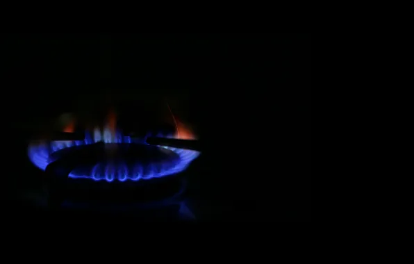 Night, fire, gas