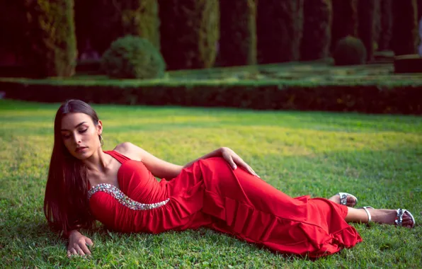 Grass, girl, pose, figure, red dress, lawn, Marco Squassina, Elisa Moscatelli