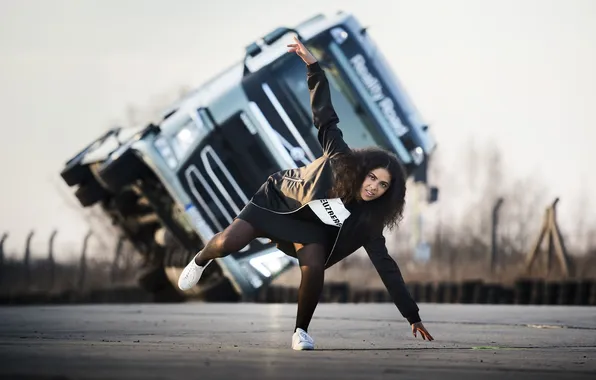 Girl, pose, background, truck