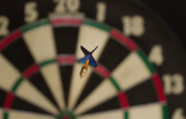 Arrow, Darts, target