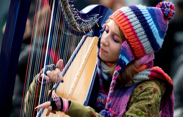 Picture girl, music, harp, colour notes