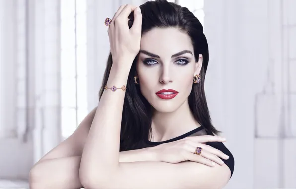 Picture woman, model, brunette, Hilary Rhoda