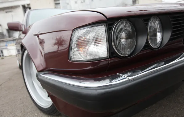 BMW, dark red, E32