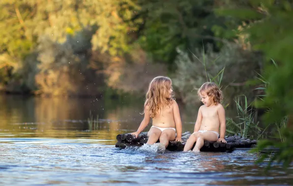 Picture summer, nature, children, river, girls, the game, baby, mostok