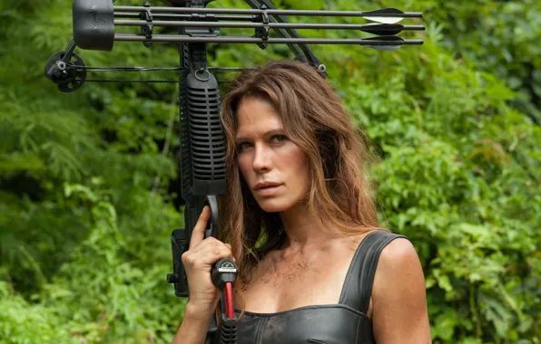 Picture forest, pose, Rhona Mitra, crossbow, Sofia, Rhona Mitra, Hard Target 2, Hard target 2