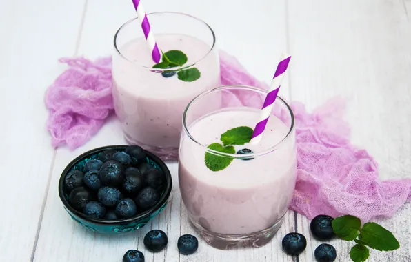 Blueberries, glasses, tube, smoothies