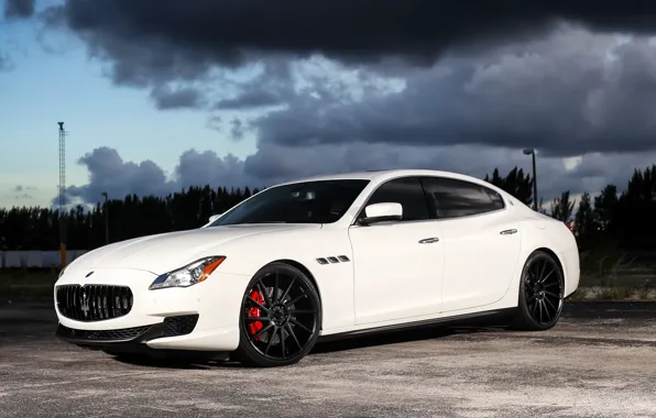 Maserati, Quattroporte, White