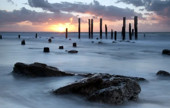 Sea, the sky, landscape, stones