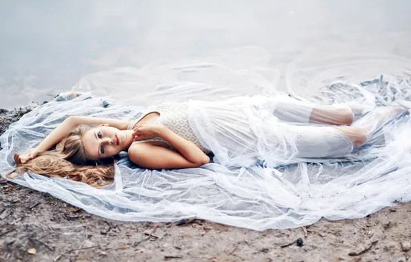 BLONDE, LOOK, DRESS, FABRIC, POND, SHORE, SHAWL