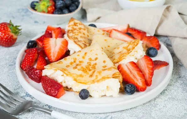 Blueberries, strawberry, pancakes, cheese