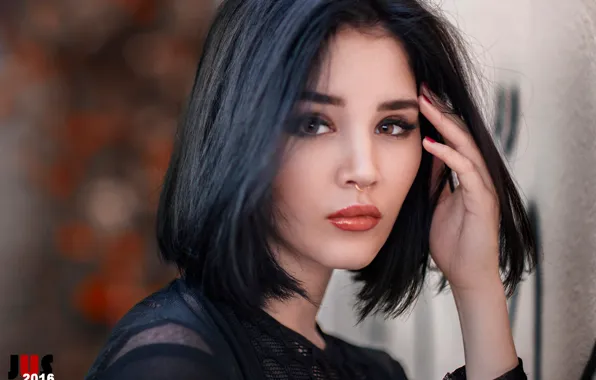 Look, pose, model, hand, portrait, makeup, brunette, hairstyle