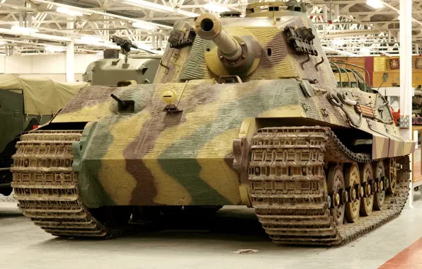 Museum, German, heavy, &ampquot;king tiger&ampquot;, танк PzKpfw VI (Tiger II)