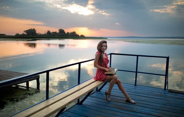 Picture sky, dress, landscape, nature, water, clouds, lake, model