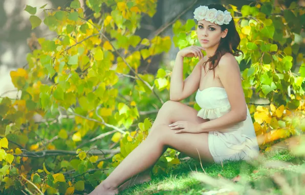 Picture summer, branches, tree, feet, roses, dress, wreath, Vanessa Gil