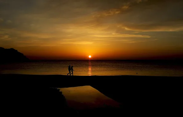 Picture sea, the sky, people, Sunset, horizon, figure
