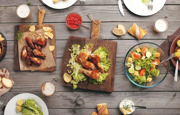 Beer, chicken, vegetables, tomatoes, salad