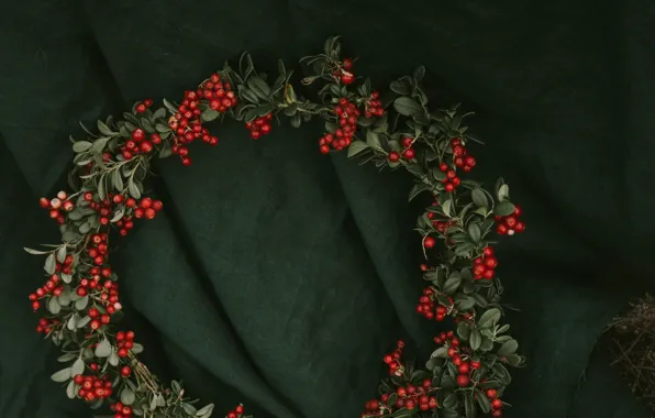 Leaves, berries, red, fabric, material, wreath, bunches, cranberries