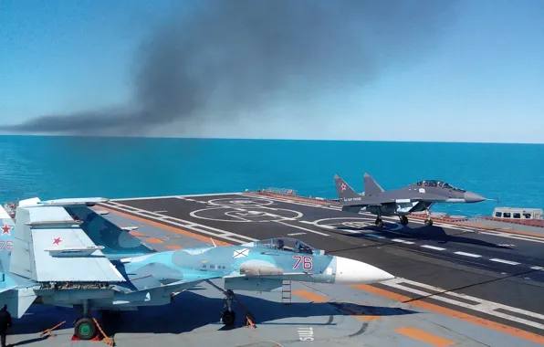 Picture Su-33, Navy, carrier-based fighter, landing on the deck, MiG-29KUB