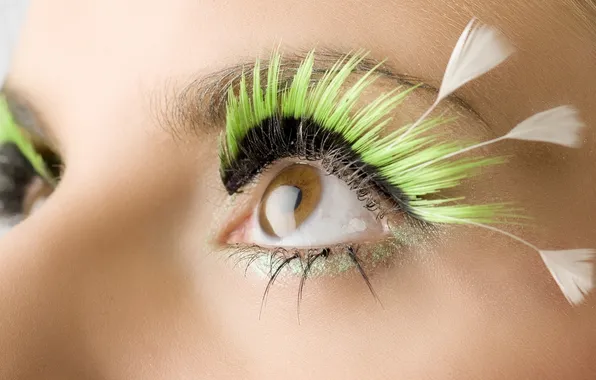 Picture eyes, eyelashes, feathers, green