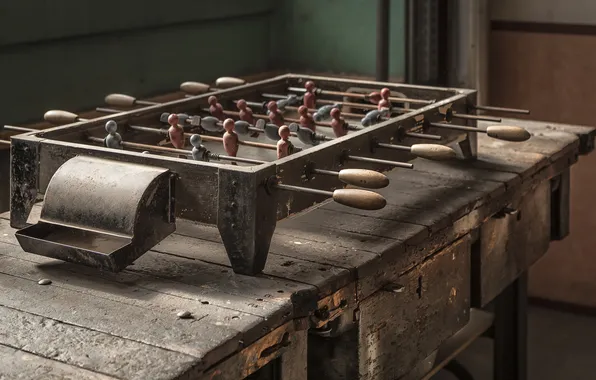 Table, background, the game
