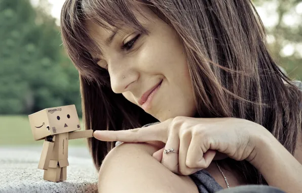 Picture girl, smile, box, robot, piercing, finger, danbo, ring