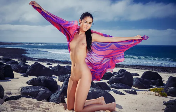 The sky, Sand, Sea, Beach, Girl, Chest, Smile, Model