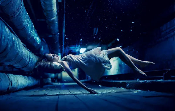 Girl, light, flight, night, pipe, feet, sleep, feathers
