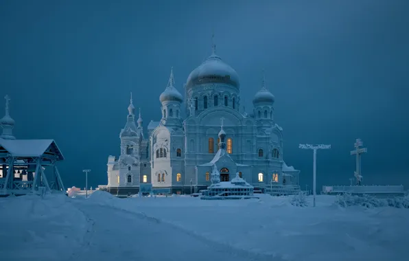 Picture winter, snow, cross, temple, Russia, dome, Perm Krai, White mountain
