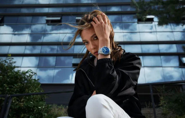 Picture Girl, Watch, Hair, IWC, Advertising campaign, Eileen Gu, Pilots Watch Chronograph Top Gun, Eileen Gu