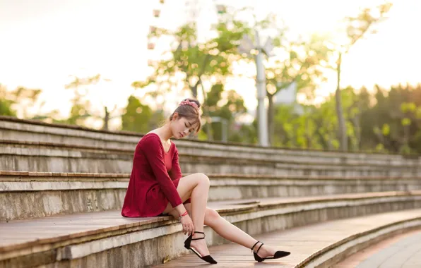 Picture summer, face, model, legs, sitting