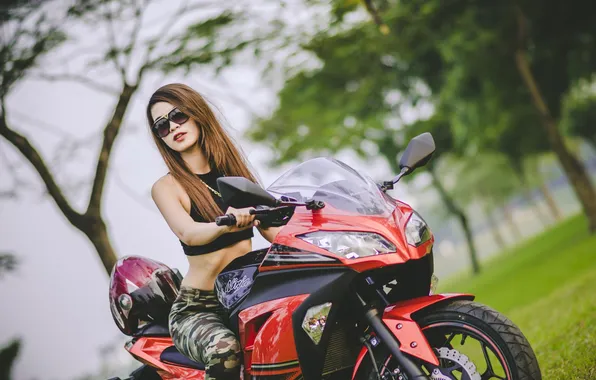 Picture girl, motorcycle, Asian