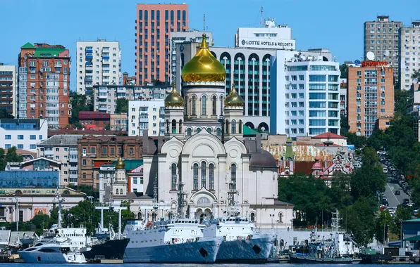 Ships, pier, temple, Vladivostok