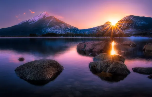 Water, the sun, rays, light, landscape, sunset, mountains, nature