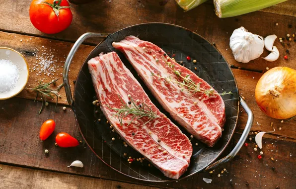 Bow, meat, tomatoes, spices, garlic, salt