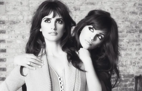 Look, wall, black and white, makeup, sisters, Penelope Cruz, actress, Penelope Cruz