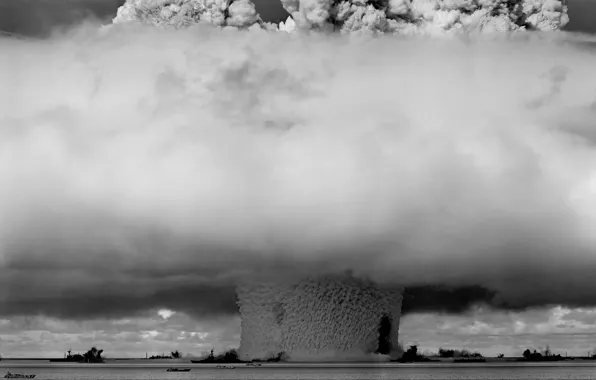 Picture sea, ships, a nuclear explosion