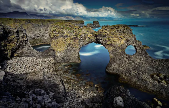 Picture sea, the sky, stones, rocks, arch