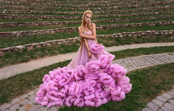Pose, stones, lawn, model, makeup, dress, hairstyle, blonde