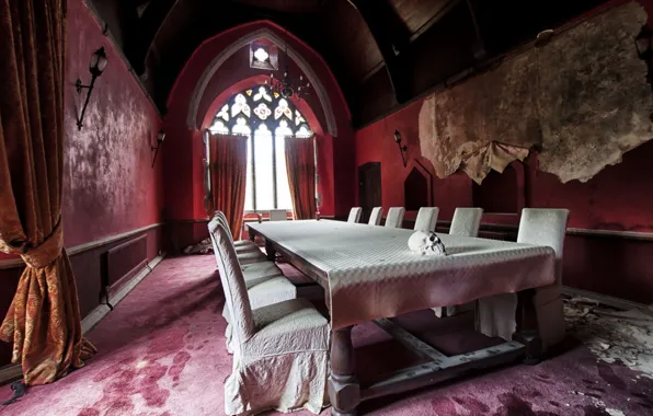 Picture table, skull, interior