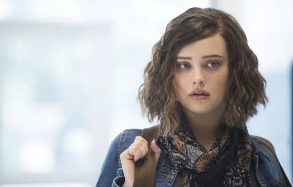 Picture girl, Netflix, tv seies, Katherine Langford, 13 Reasons Why