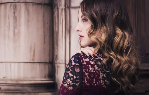 Picture girl, profile, curls, Rosie Fortescue