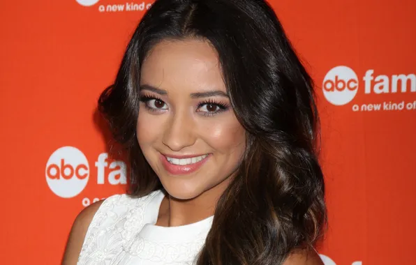 Girl, actress, brunette, Shay Mitchell