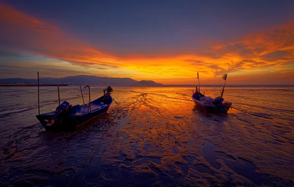 Sea, the sky, clouds, sunset, mountains, the city, boats, tide