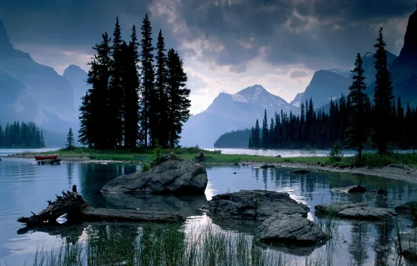 Picture mountains, lake, stones