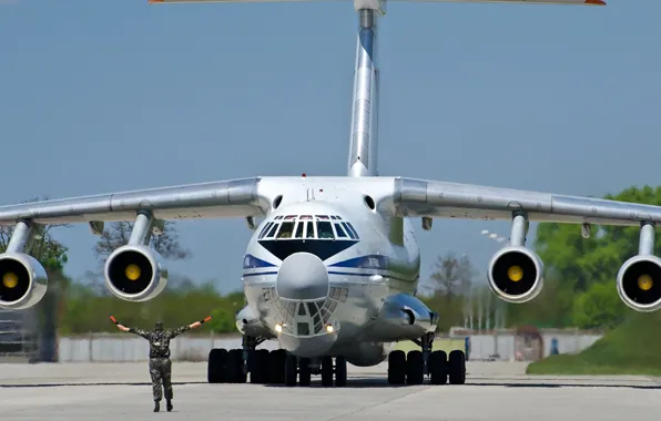 The plane, The Il-76, Military Transport, Ilyushin, Ukrainian air force