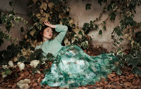 Autumn, leaves, girl, pose, mood, foliage, ivy, Isabella Phillips