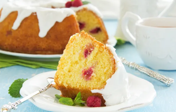 Picture the sweetness, cakes, cakes, sweets, Kugelhopf raspberry ice, Kugelhopf with raspberries and icing