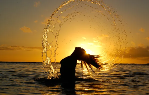 Picture sea, water, girl, the sun, squirt, hair, circle